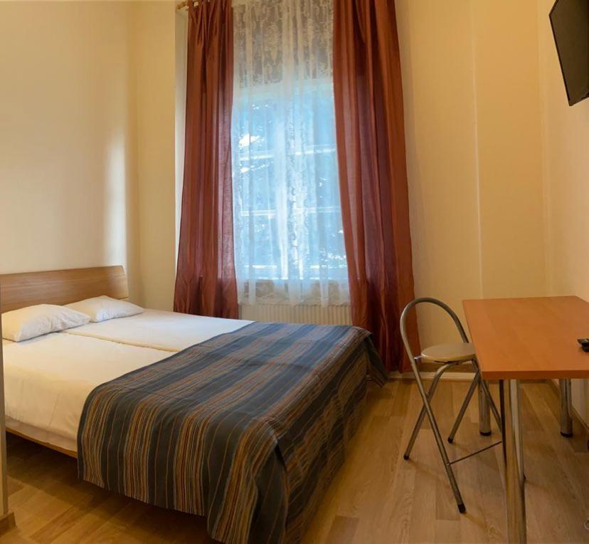Aquamarine Hotel - Lauluvaeljak Таллин Экстерьер фото